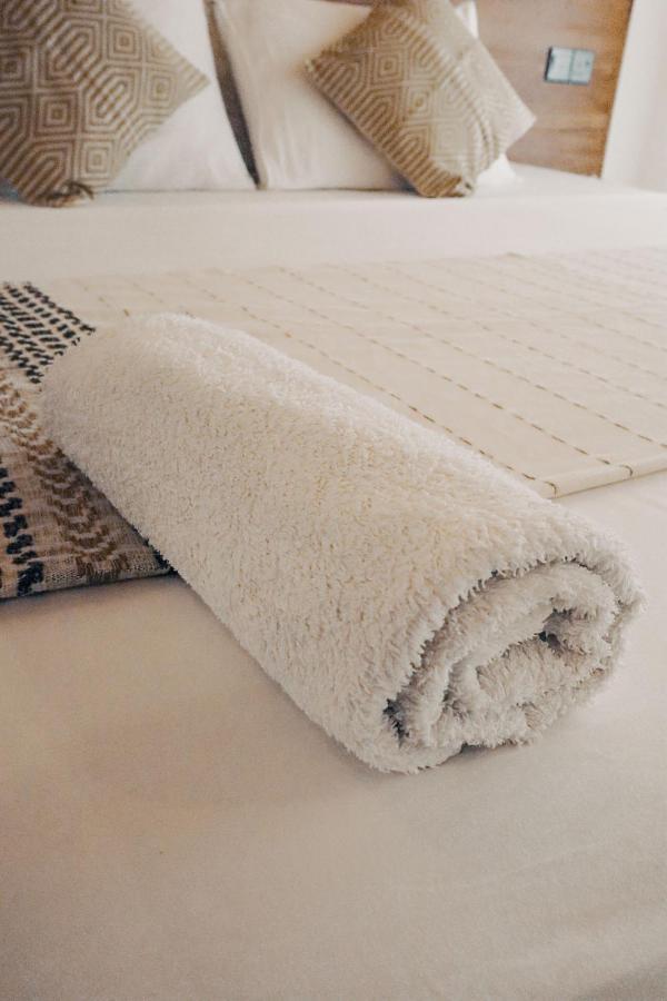 New- Gitano Surf Beachfront Ahangama Hotel ภายนอก รูปภาพ